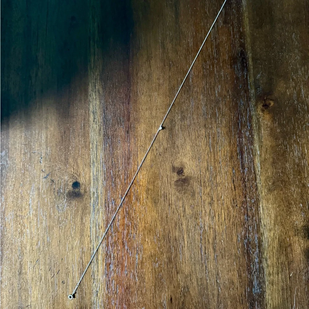 Tiffany & Co - Single Diamond Pendant Necklace - Picture 3 of 4